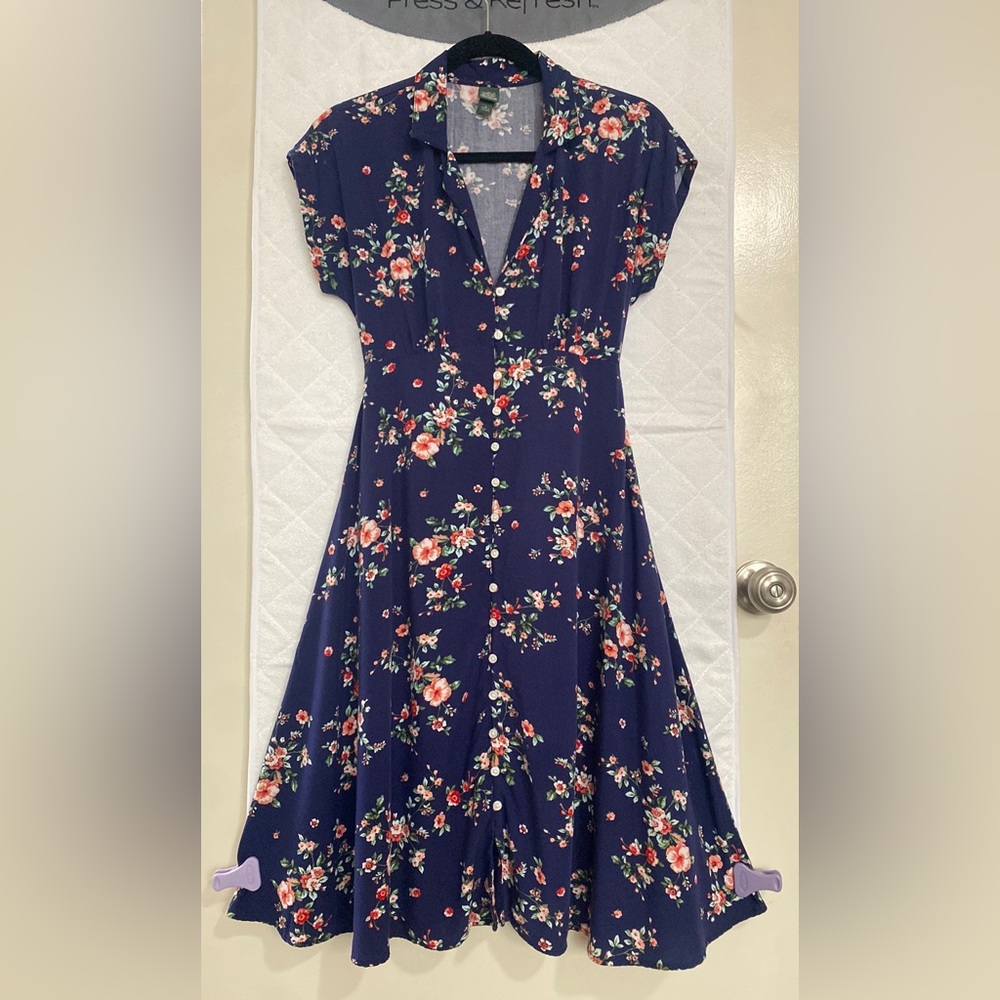 Wild Fable Button Up Navy Blue Floral Dress- size small